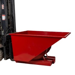 Benne autobasculante rouge 900 litres vue de 3/4 position basse