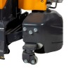 Zoom sur les roues avant du Transpalette Electrique 1500 kg fourches 1800 mm batterie lithium 40 Ah